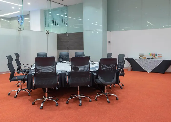 Hotel City-plaza Universidad By Ihg