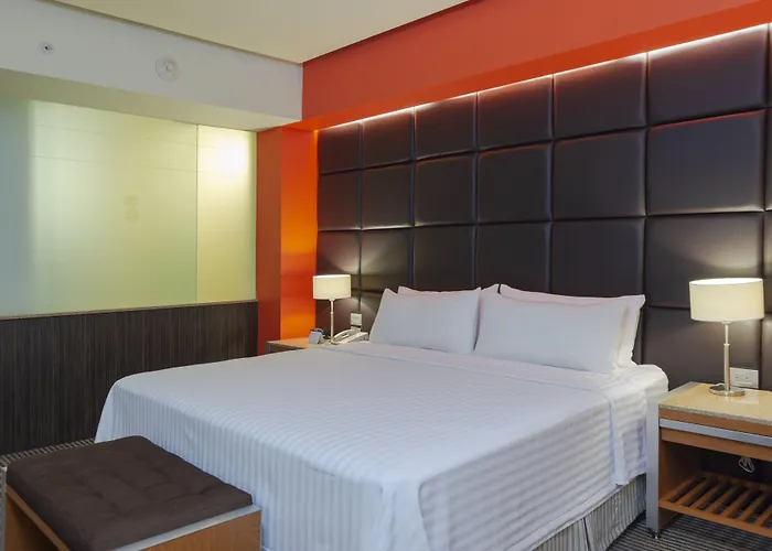 City-plaza Universidad By Ihg Hotel 4*