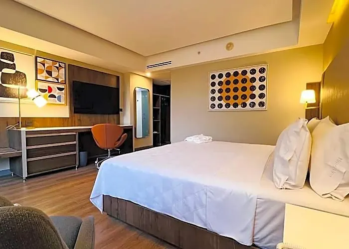 City-plaza Universidad By Ihg