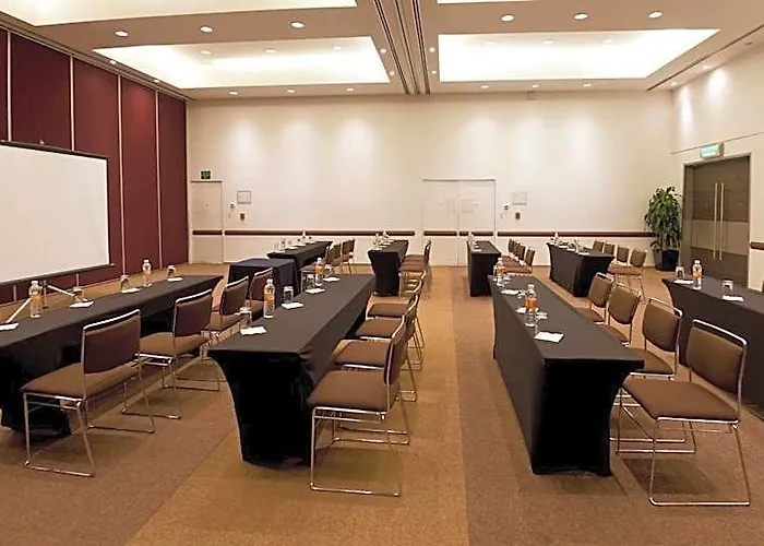 City-plaza Universidad By Ihg