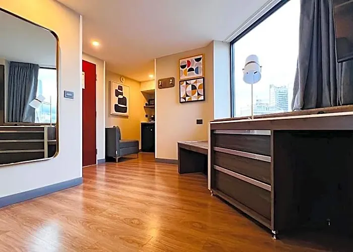 City-plaza Universidad By Ihg 4*