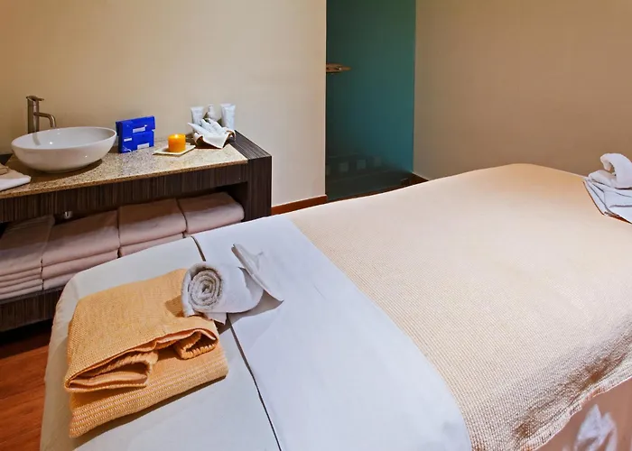 City-plaza Universidad By Ihg Hotel 4*