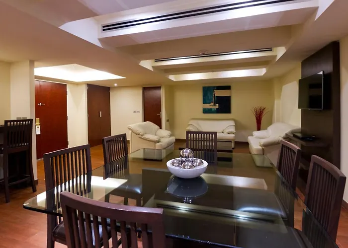 Hotel City-plaza Universidad By Ihg